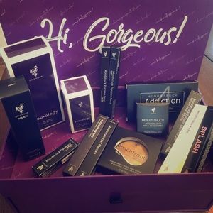 Younique Lot ALL BRAND NEW IN PACKAGING